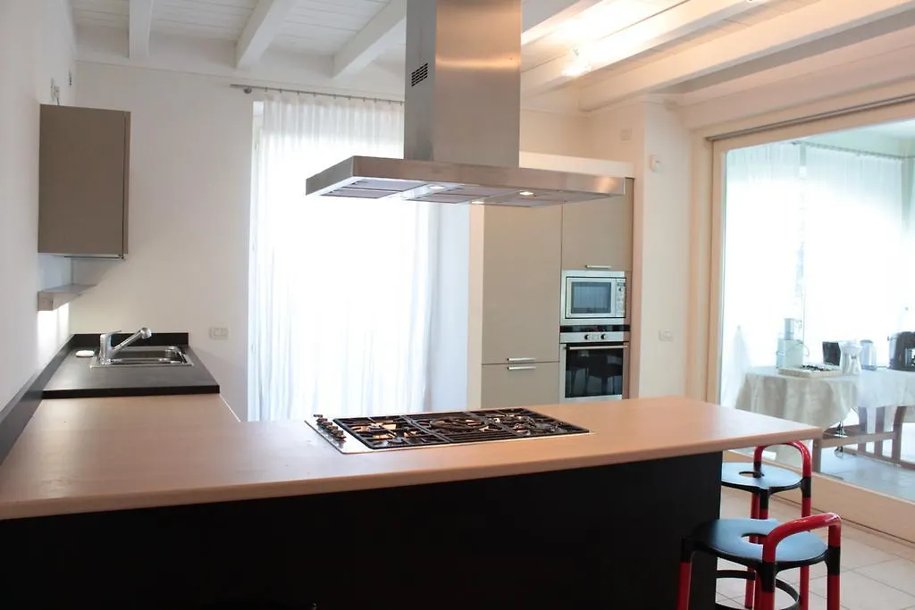 Holidays Apartment Verdelago Desenzano del Garda