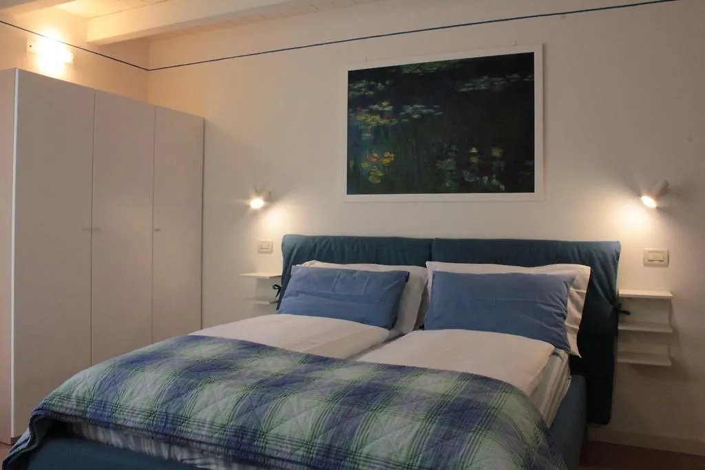 Holidays Apartment Verdelago Desenzano del Garda 0*,